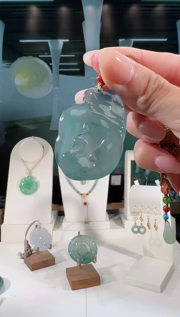 翡翠未镶嵌吊坠(不含链)凤凰