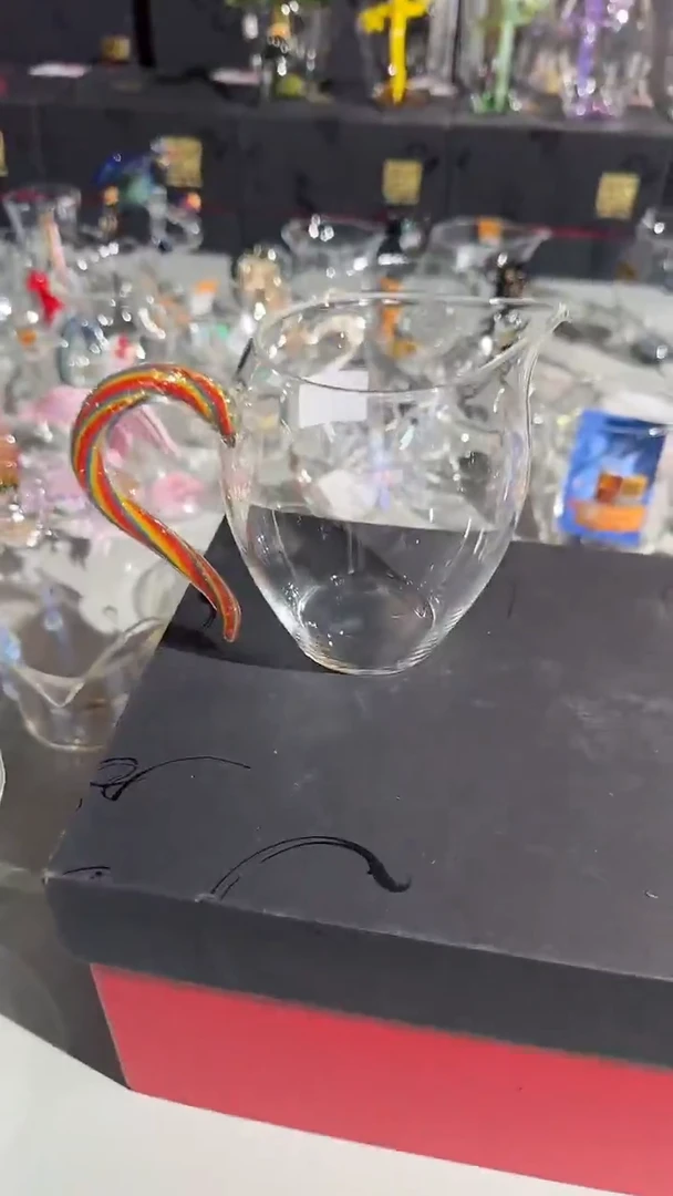 清颜彩红公道杯晶焱金标