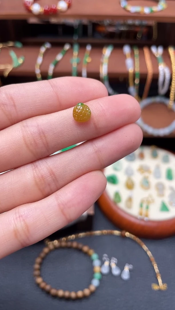 【闪购商品】翡翠吊坠(不含链)18K金镶嵌一个  JK436