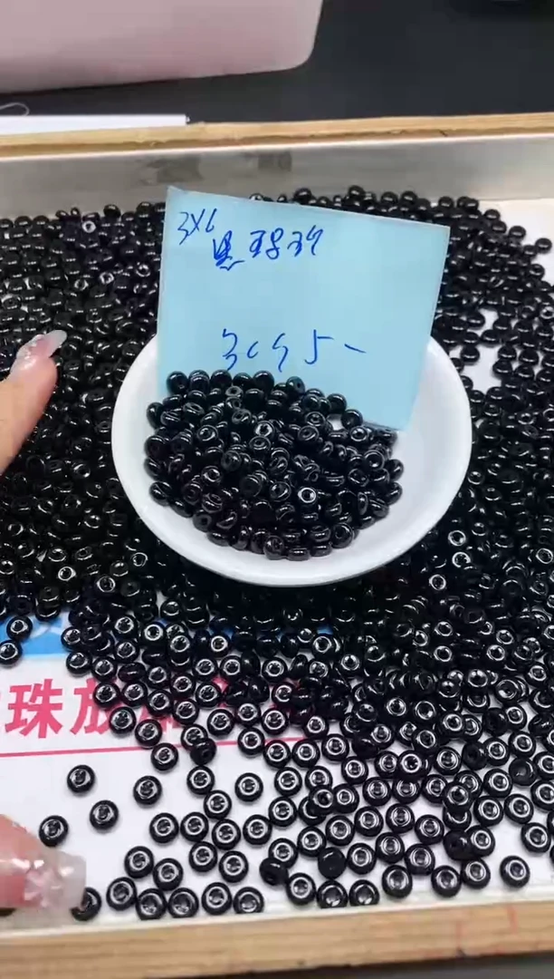 玛瑙/玉髓散珠未镶嵌 黑玛瑙3*6mm30个5元