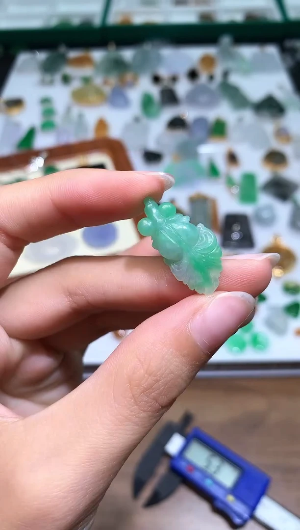 吊坠(不含链)未镶嵌翡翠44金鱼