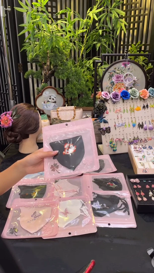 织绣果*非遗绒花手工饰品