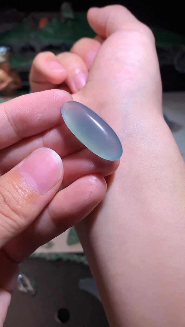 未镶嵌定制翡翠吊坠