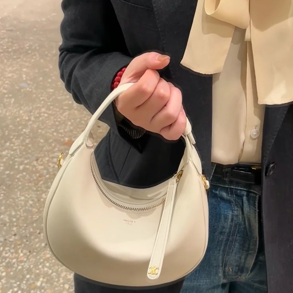 全新未使用 Celine/思琳 坤球奢选celine25新款lulu月亮包