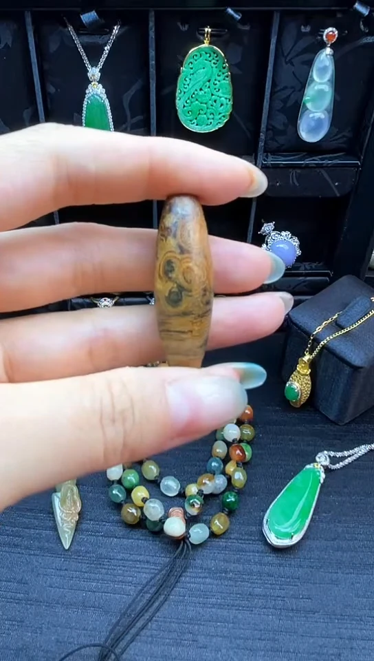 非金属石英石吊坠
