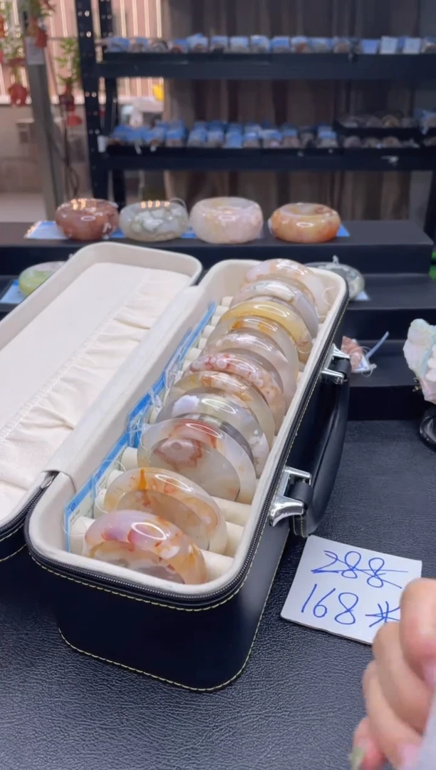 石英质玉手镯未镶嵌A44(61圈赠送镯心)