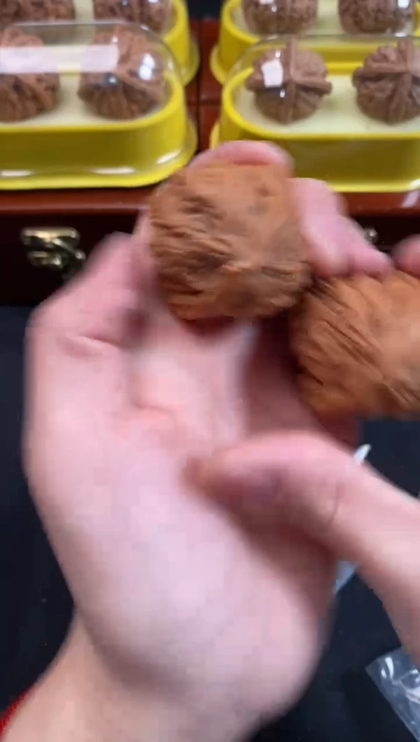 把件文玩核桃南疆石37尺N301