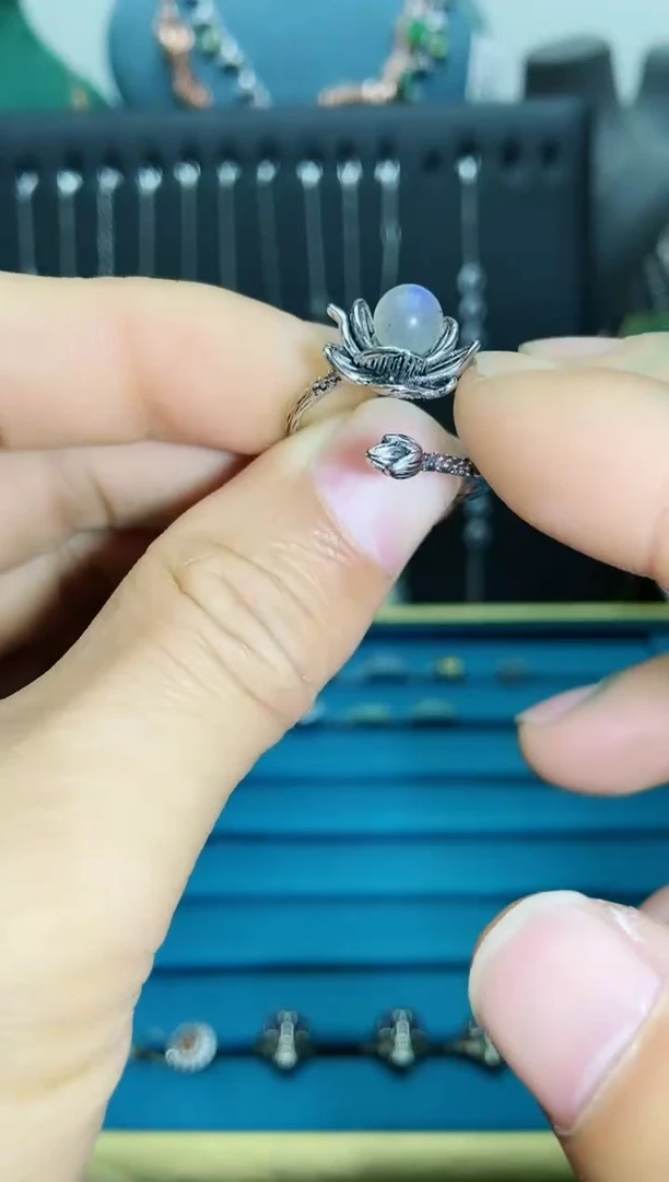 【闪购商品】月光石戒指银S925镶嵌1121