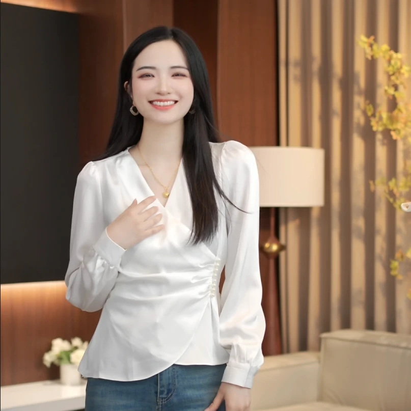 法式高端v领收腰衬衫女2025新款设计感小众气质别致褶皱长袖小衫