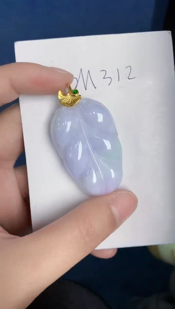 翡翠未镶嵌颈饰000000000