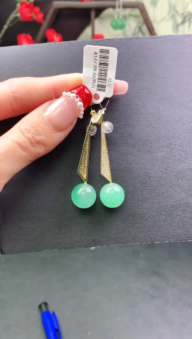 【闪购商品】石英质玉耳坠合金耳坠