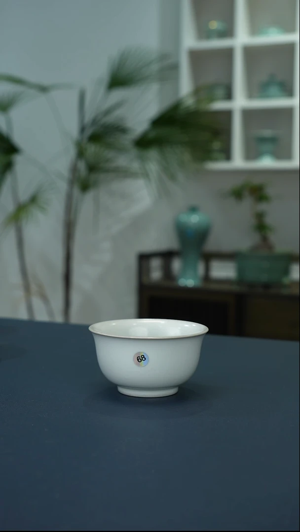 瓷片68号月白压手杯开片一级品      洁