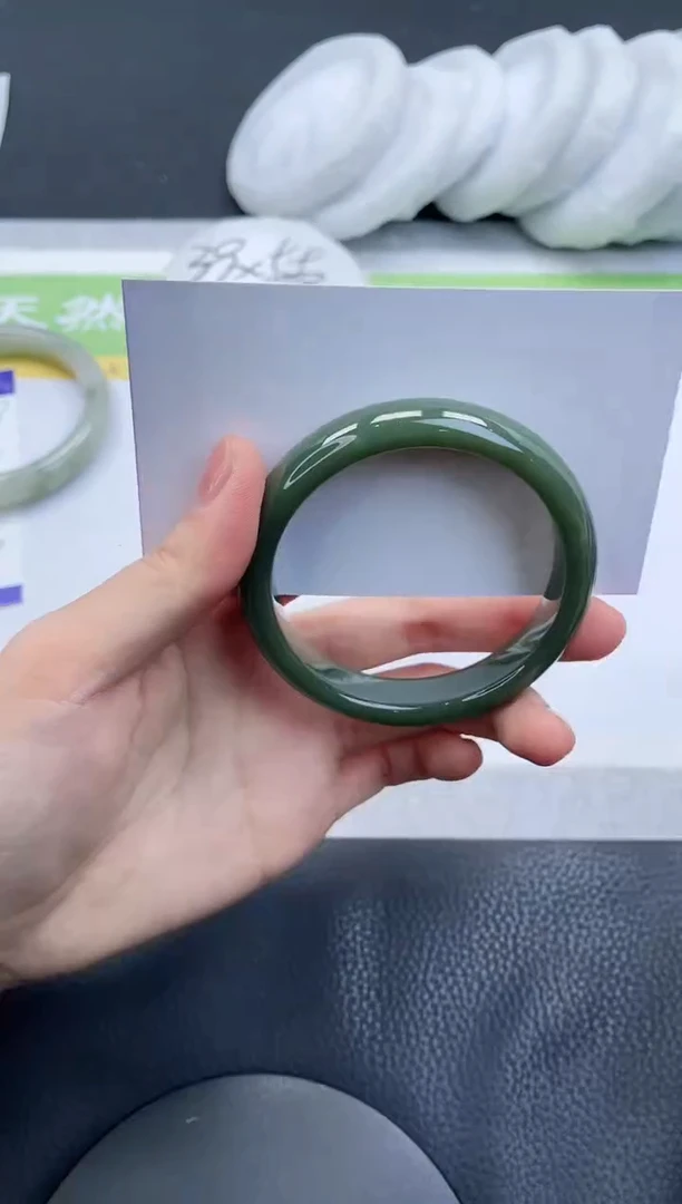 【闪购商品】和田玉手镯未镶嵌A231-55+