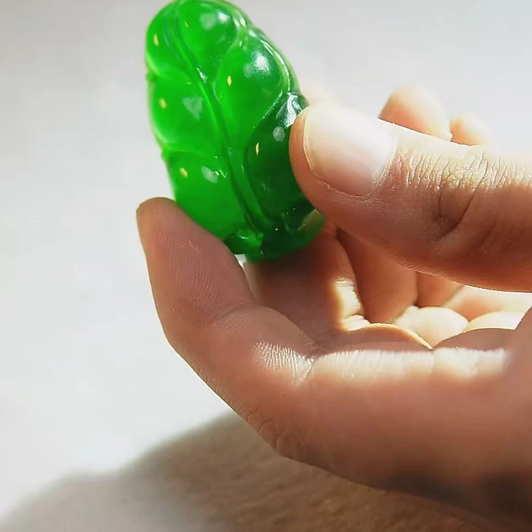 【华夏文物甄选商店02235】翡翠树叶