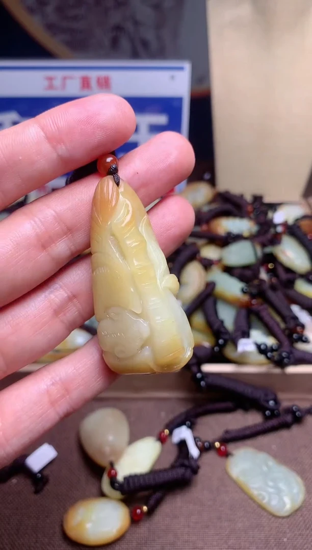 【闪购商品】和田玉颈饰未镶嵌1