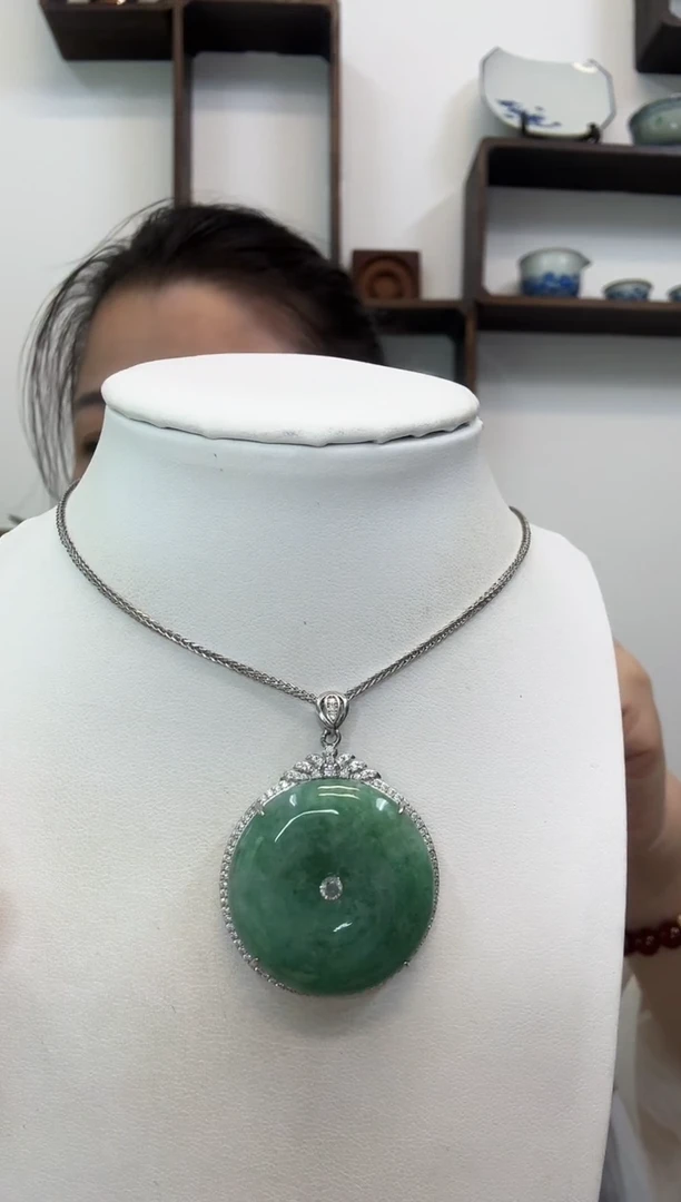 吊坠(赠链)银S925镶嵌翡翠平安扣