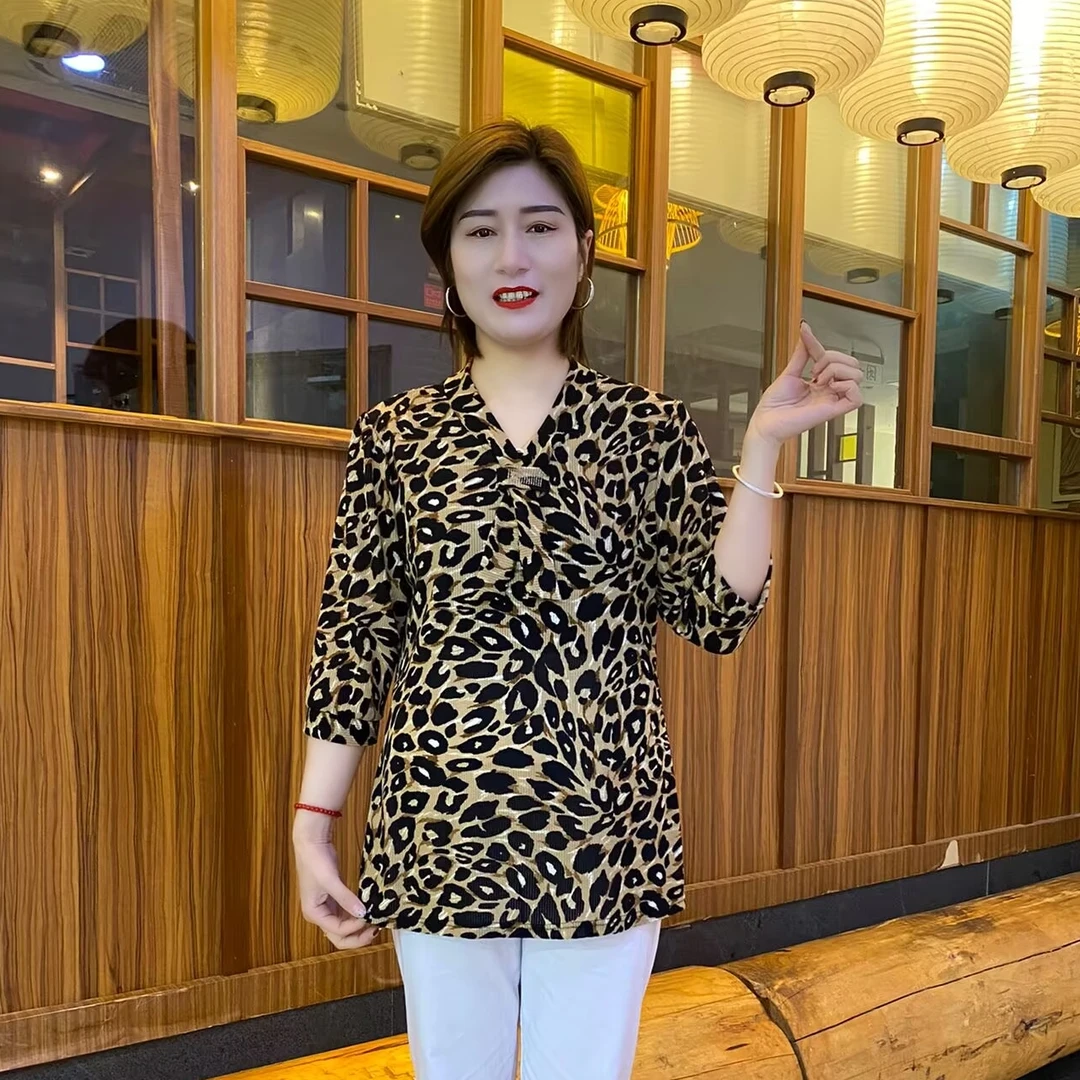 秋季新款中袖时尚宽松洋气网红豹纹气质中年妈妈装中长款小衫