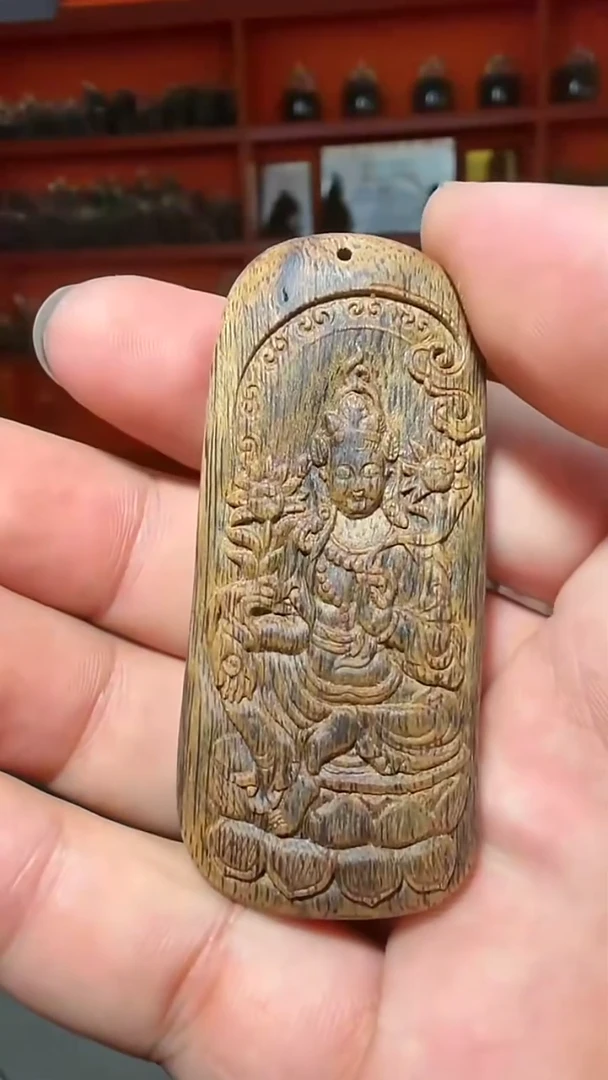 沉香吊坠a35号牌子多样性发一