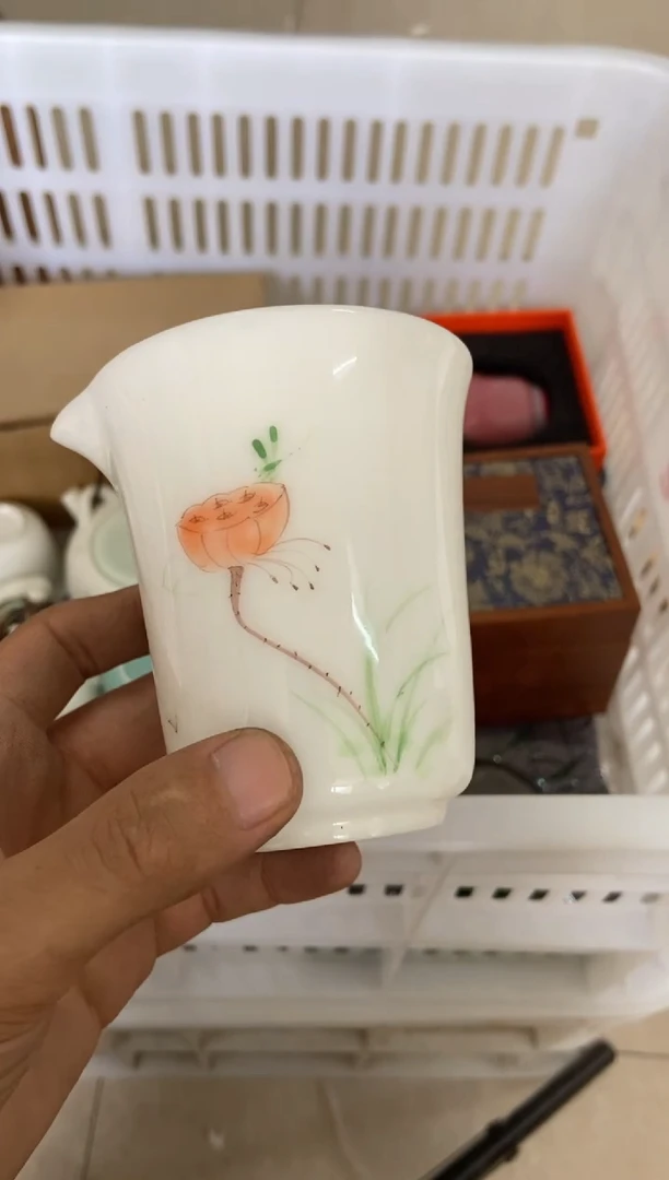 杯无运费险有瑕疵的摄影的产品有使用过的痕迹有点脏介意勿拍