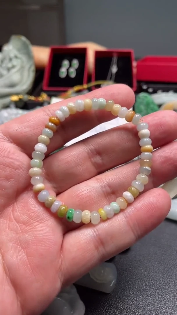 颈饰未镶嵌翡翠天然缅甸翡翠A货