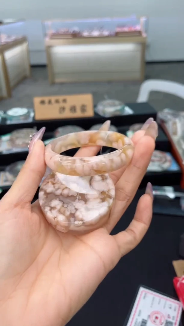 石英质玉手镯未镶嵌56圈口（赠品镯心）3321660
