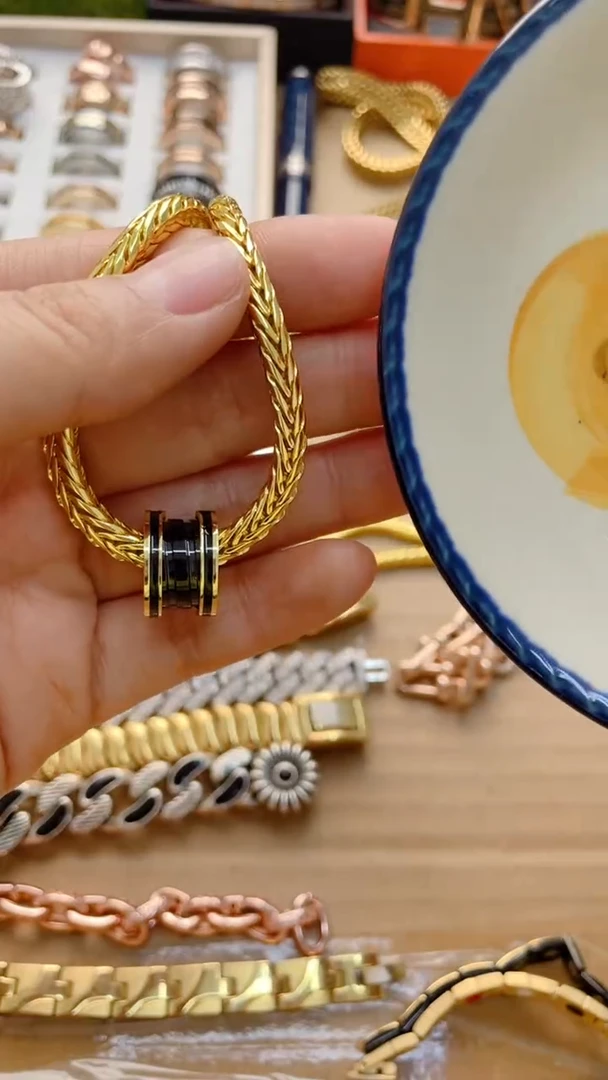 瓷片WWWWWWWWWWWWWWWWW