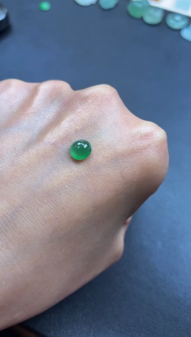 定制翡翠未镶嵌翡翠