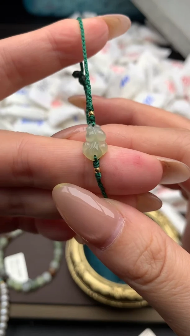 【闪购商品】翡翠手绳未镶嵌一