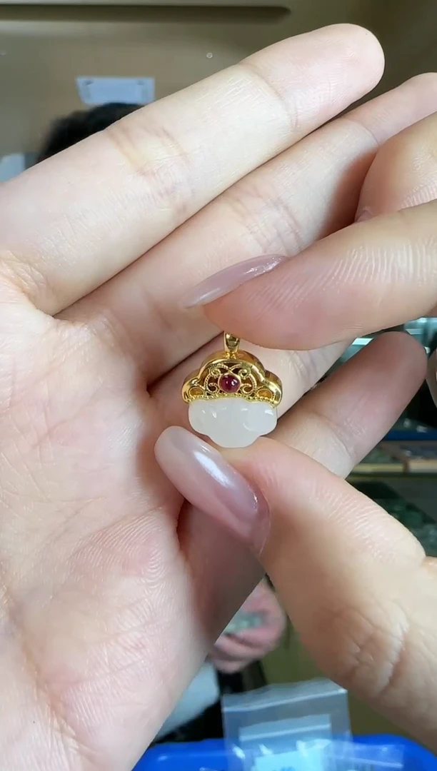 【闪购商品】和田玉吊坠18K金镶嵌0120-004