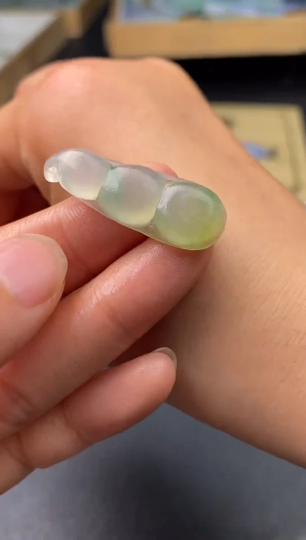 定制翡翠未镶嵌翡翠毛货发货发一个