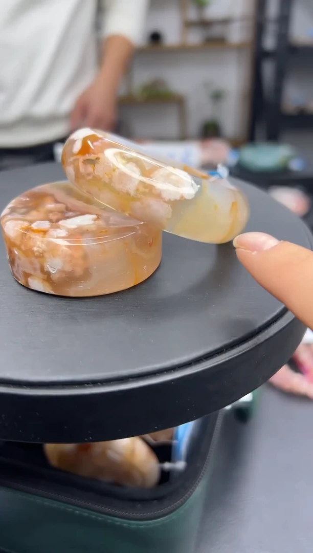 【闪购商品】石英质玉手镯未镶嵌A1420(55圈赠送镯心)