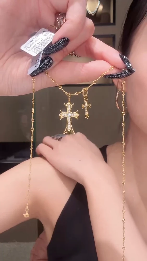 铂Pt950镶嵌项链钻石双十字项链