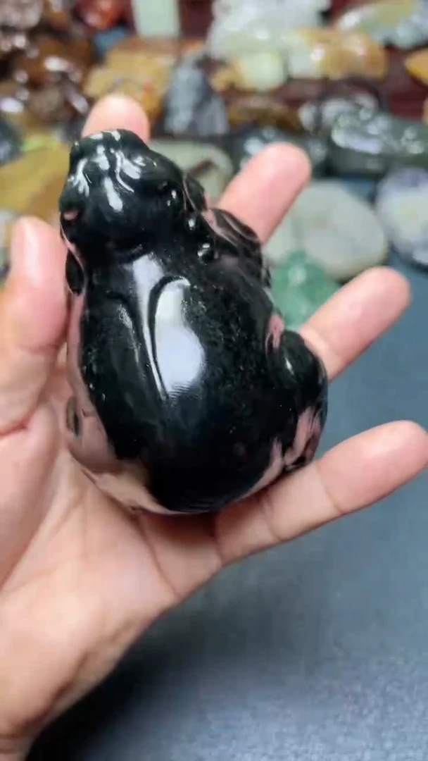 和田玉未镶嵌把件-