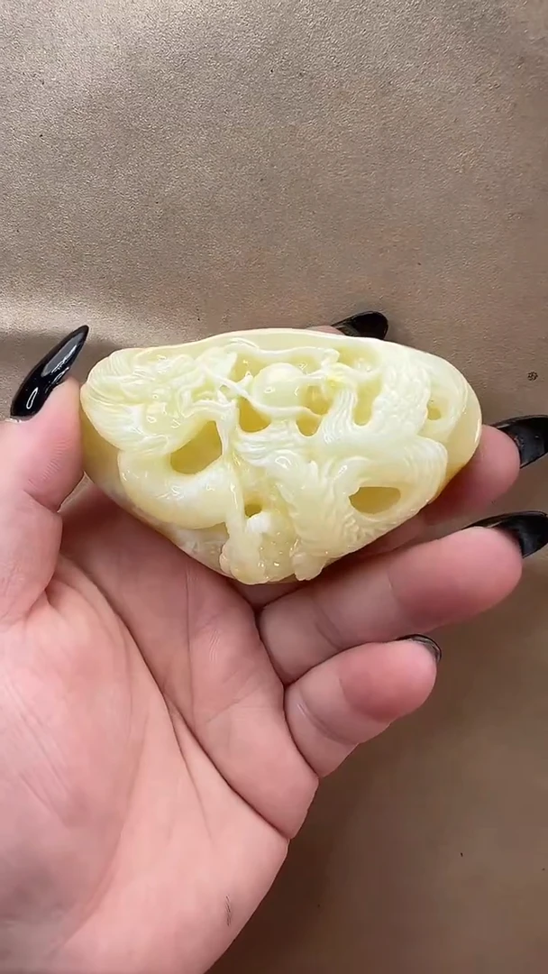 琥珀颈饰未镶嵌吊坠