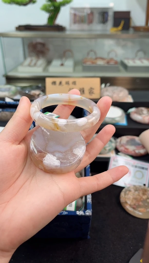 未镶嵌手镯石英质玉52圈口（赠品镯心）1688823