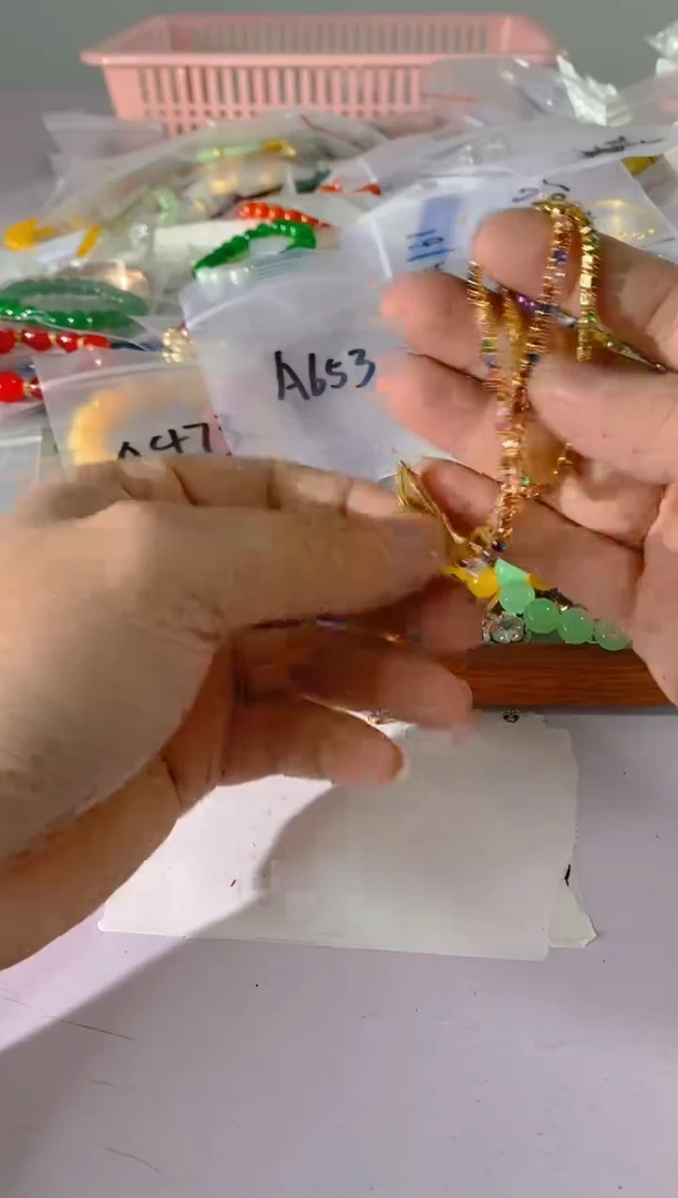 【闪购商品】水晶颈饰银S925镶嵌653红宝，蓝宝，多样性发一件赠链