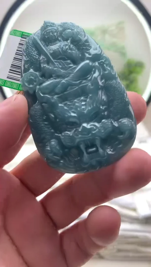 颈饰未镶嵌翡翠虚空藏