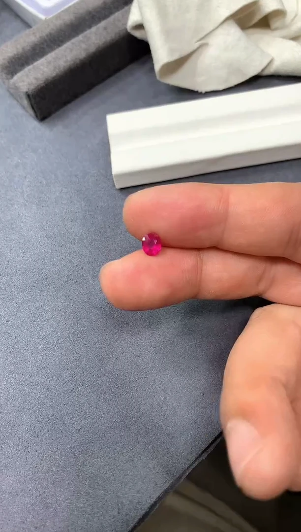 裸石红宝石0.87ct 12