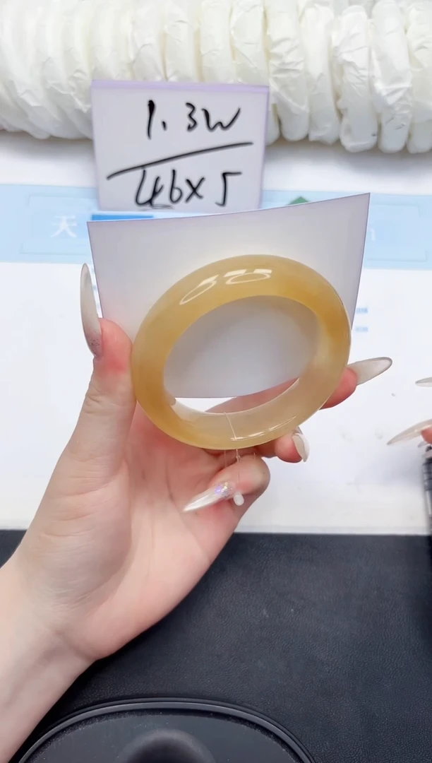 未镶嵌手镯石英质玉151-54