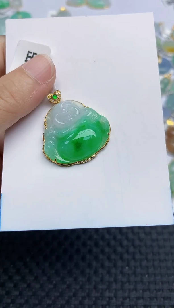 翡翠18K金镶嵌颈饰天然翡翠A货