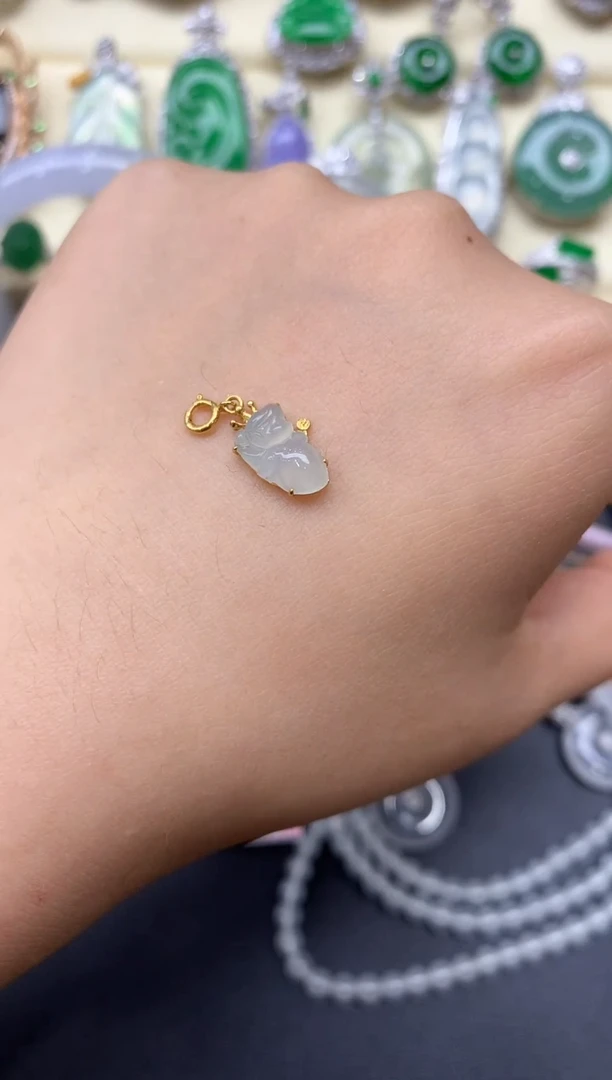 颈饰18K金镶嵌翡翠226-中国好珍宝