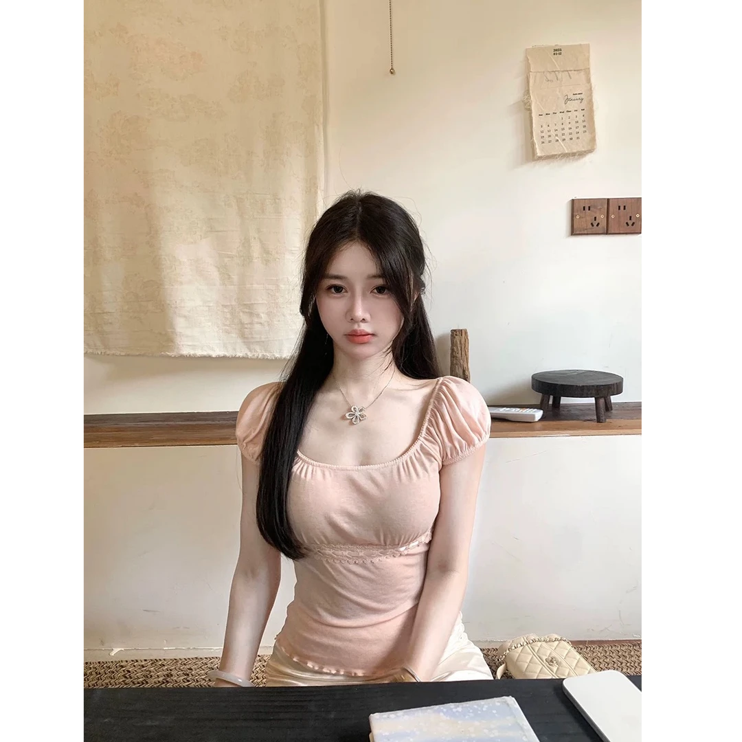 "雨爱"时髦蕾丝拼接大方领纯欲上衣显瘦短袖T恤女计感收腰