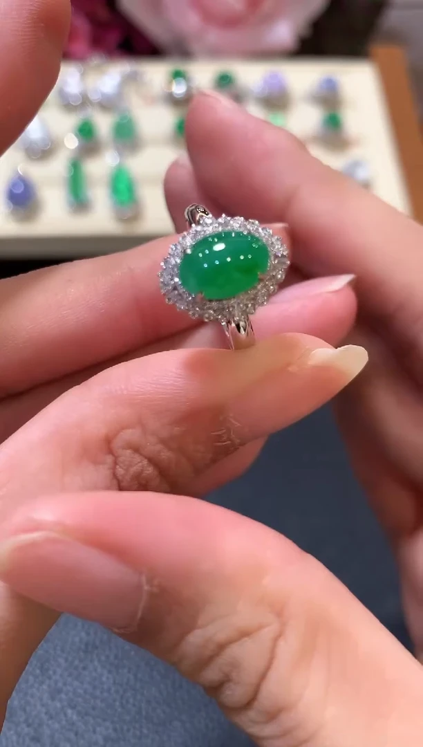 18K金镶嵌戒指翡翠z133