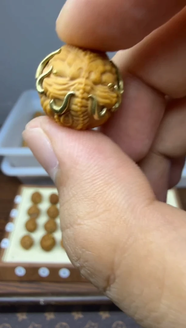 吊坠猴头核桃象神 重工