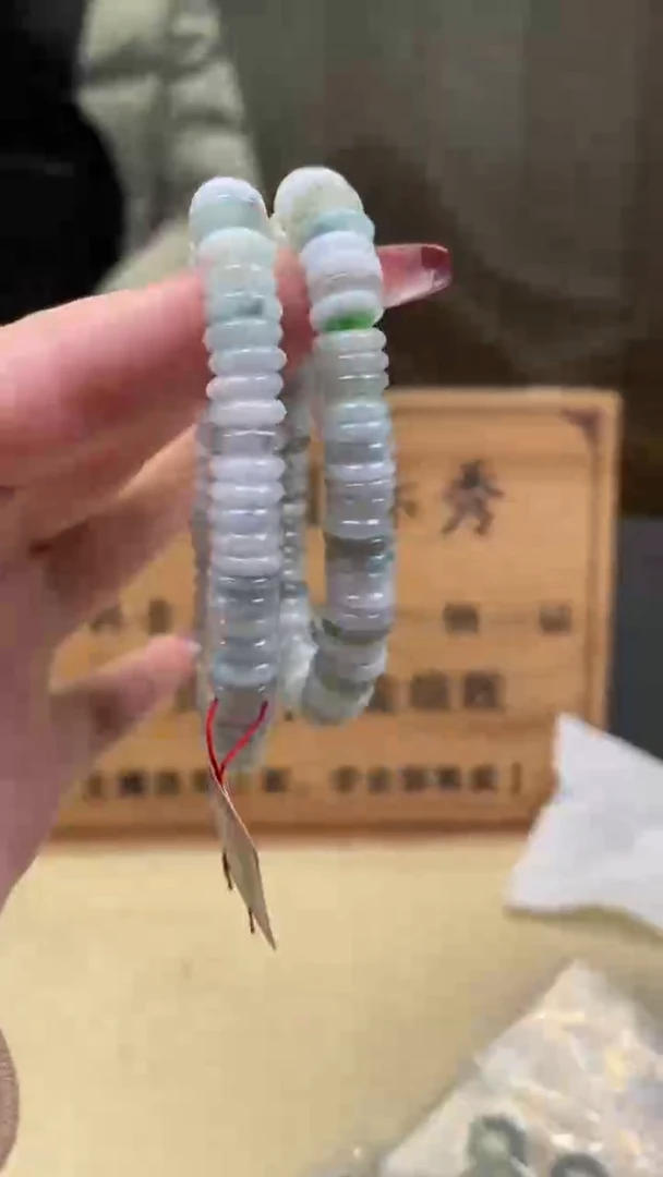 【闪购商品】定制翡翠未镶嵌多样性发货 (只发一件) *A4