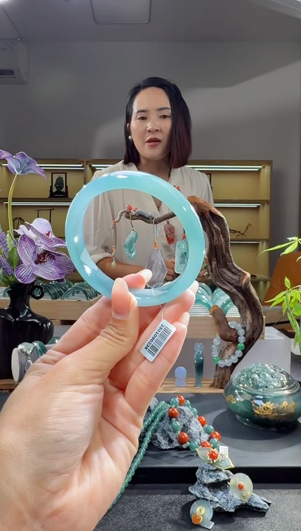 未镶嵌手镯翡翠58圈