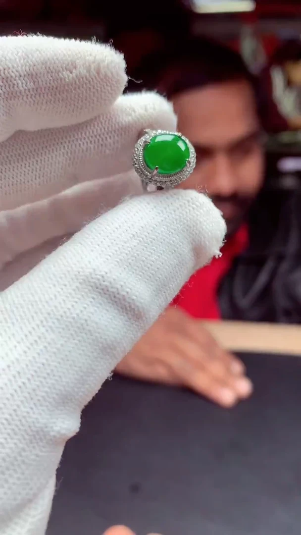 【闪购商品】定制翡翠未镶嵌N多样性发货拍一发一