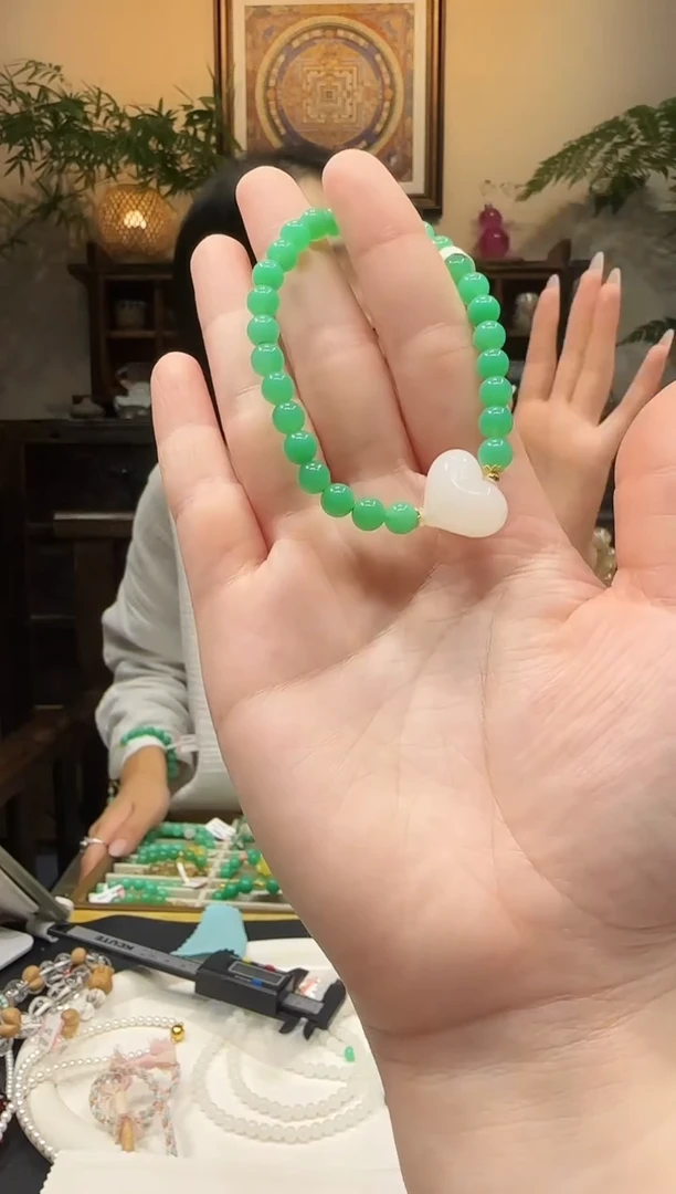 未镶嵌手链石英质玉手链