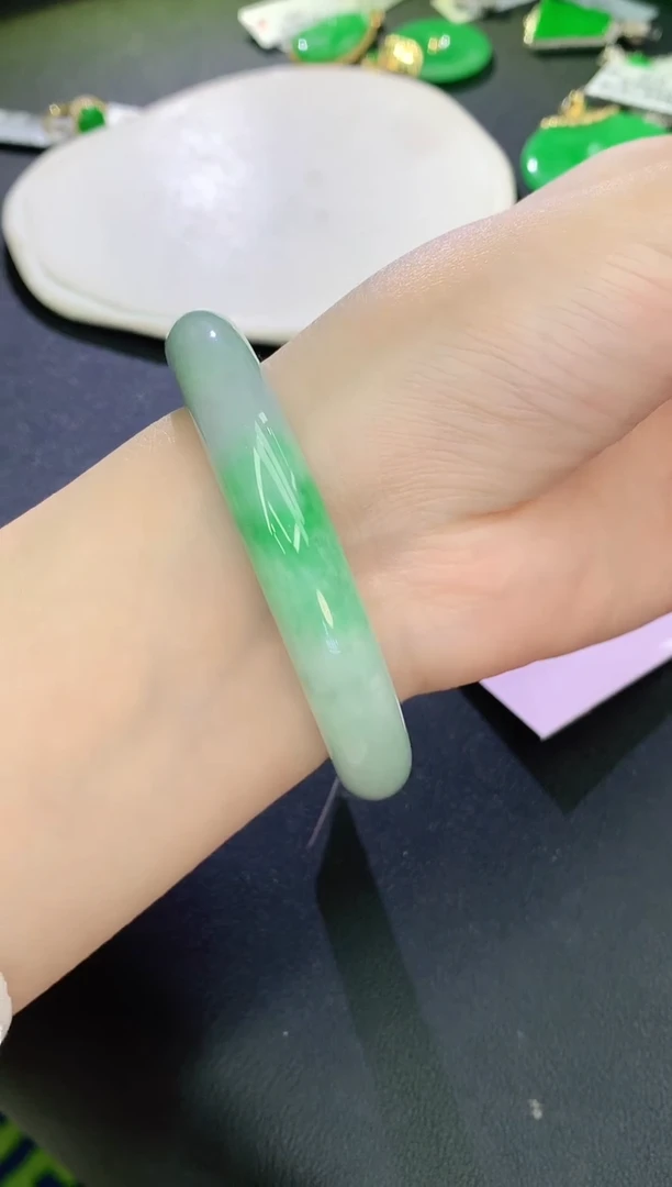 未镶嵌手镯翡翠赠礼盒证书 麦麦