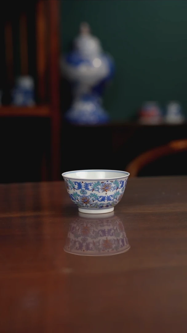 空山明月 新斗彩 缠枝